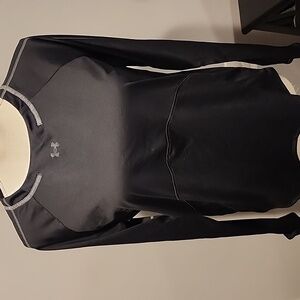 Under Armour Black Long Sleeve Fitted Shirt Size Medium PTP 21 IN